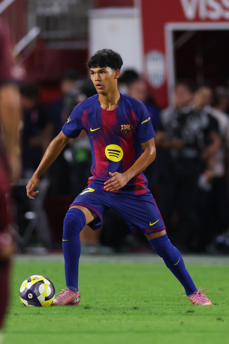 kaiyun-每体：德罗感觉在巴萨无法实现抱负， 他看起来不会改变离队决定